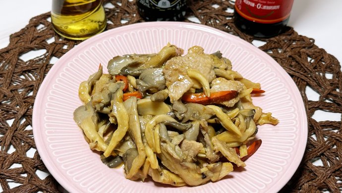 肉片炒蘑菇
