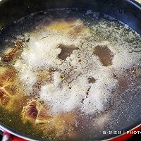 秋燥，喝一碗萝卜牛尾汤润一润！的做法图解3