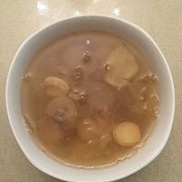 银耳百合桂圆莲子羹的做法图解3