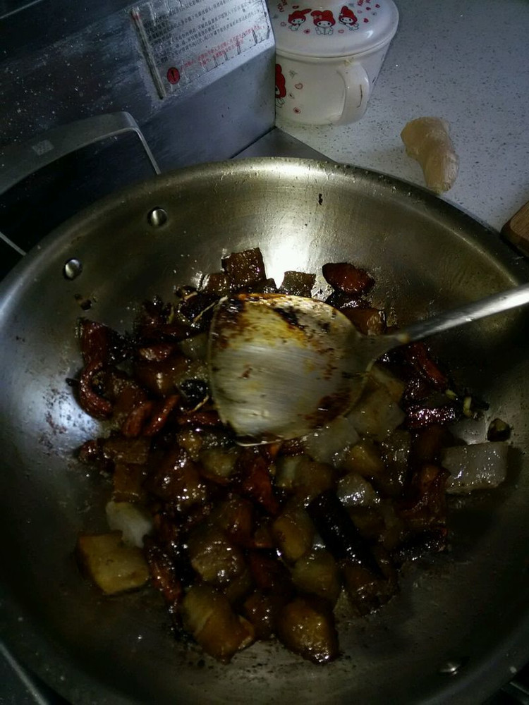 山芋粉圆子烧肉的做法