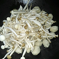 海带菌菇肉丸子汤的做法图解5