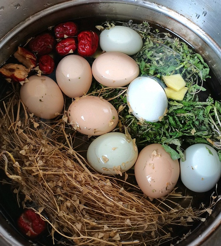 清明节荠菜煮鸡蛋的做法