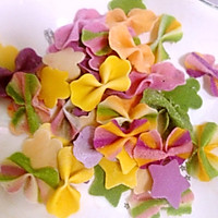 银耳芒果蝴蝶面-宝宝早餐的做法图解1