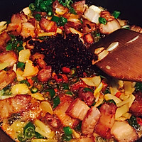 五花肉干锅土豆的做法图解6