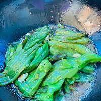 这个菜可以多吃一碗饭：糖醋辣椒的做法图解4