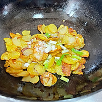 #《追着时间的厨房》节目同款美食复刻大赛#私房小炒香炒土豆片的做法图解5