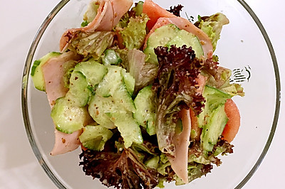 伊藤培根蔬菜沙拉