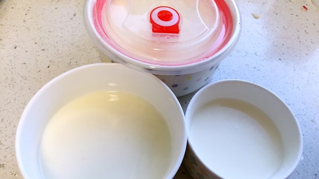 自制酸奶（东菱面包机版）的做法