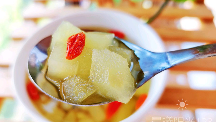 中国甜品-清润甘甜红枣苹果汤