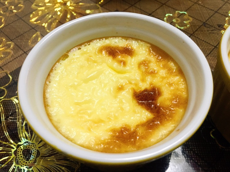 牛奶烤蛋布丁的做法