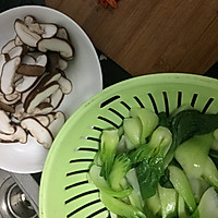 蚝油香菇油菜的做法图解1