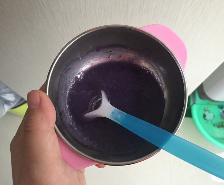 五个月辅食《紫甘蓝（紫大头菜）泥》的做法