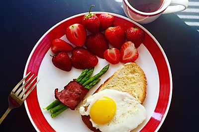Brunch之黄油烤面包配煎蛋