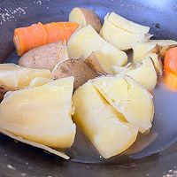 #丘比小能手料理课堂#我超爱的土豆沙拉的做法图解4