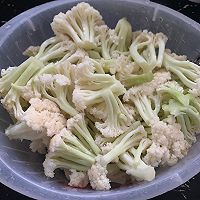 绝味香辣菜花的做法图解1