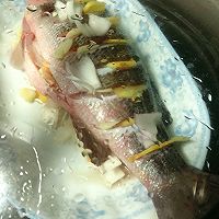 做饭小白清蒸鲈鱼的做法图解4