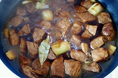 超级简单的红烧牛肉（附送红烧牛肉面菜谱）