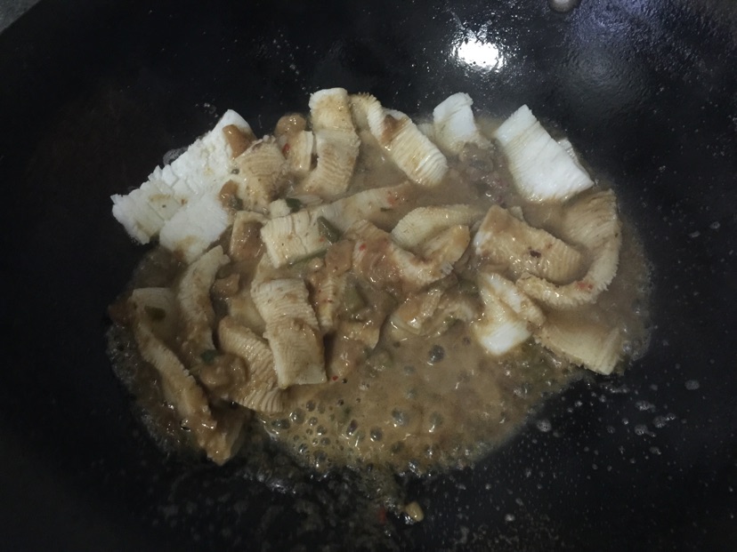 虫草花炒素肚的做法图解4