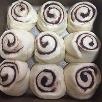 豆沙卷面包的做法图解8