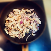 蘑菇杏利蛋「吃它」的做法图解3