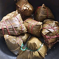 #浓情端午 粽粽有赏#黄粘米红枣粽的做法图解8