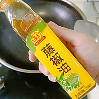#清香麻爽秒入魂#快手小炒——蒜薹炒肉的做法图解4