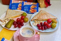 #安佳真草饲 营养护全家#轻咸味芝士片三明治的做法
