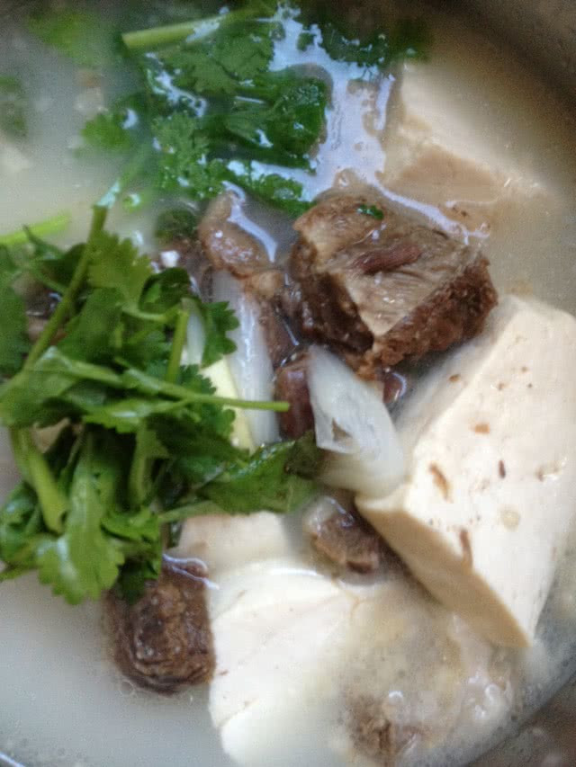 牛肉豆腐汤的做法
