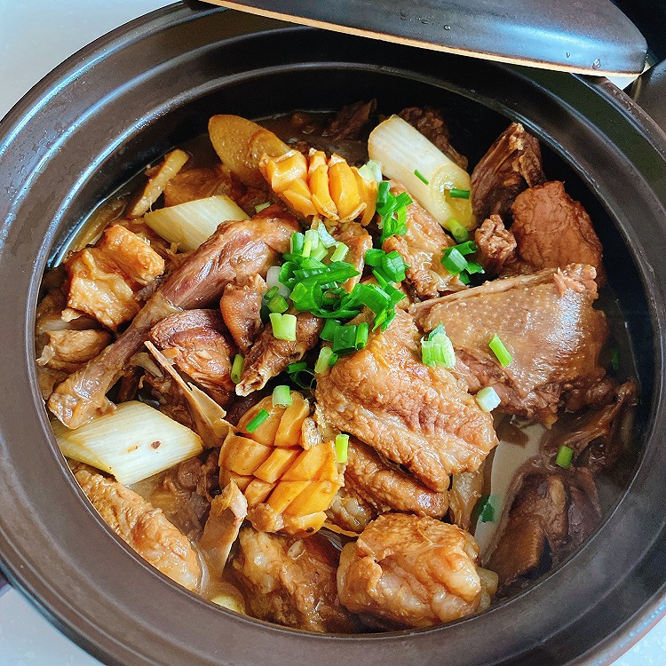 鸽子烧排骨的做法