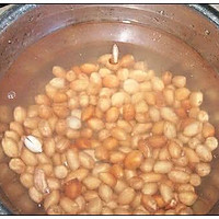 花生仁汤的做法图解1