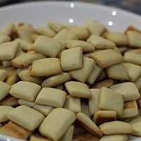 牛奶方块小饼干的做法图解8