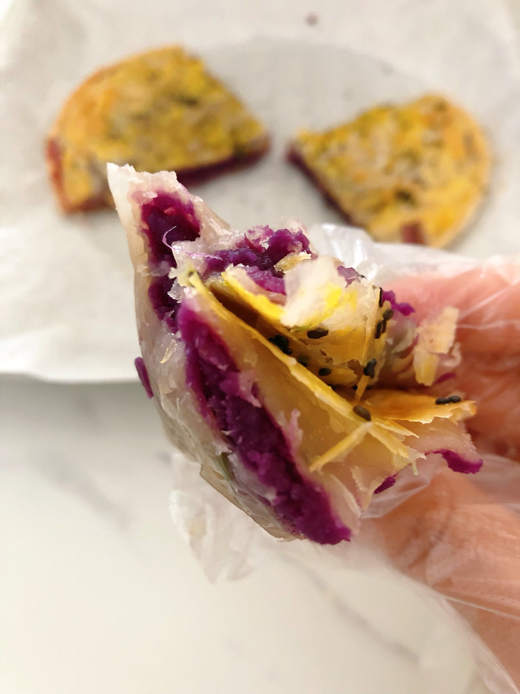 紫薯夹心手抓饼 美味早餐的做法
