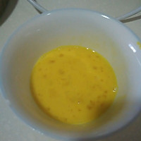 黄瓜火腿炒蛋的做法图解2