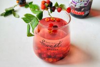 #夏日多巴胺饮品#野树莓葡萄酒饮的做法