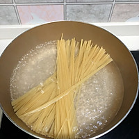 番茄黑椒牛柳意大利面的做法图解2
