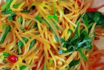 土豆丝炒韭菜的做法