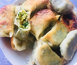 韭菜鸡蛋煎饺的做法