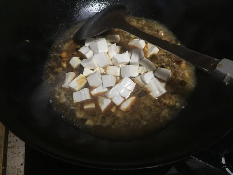 麻婆豆腐简易版的做法图解3