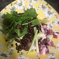 不辣的酸菜鱼的做法图解2