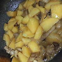 #美味开学季#五花肉炖土豆的做法图解8