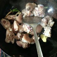 卤猪蹄的做法图解5