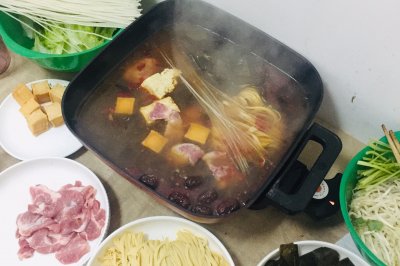 下雨天和火锅特别配