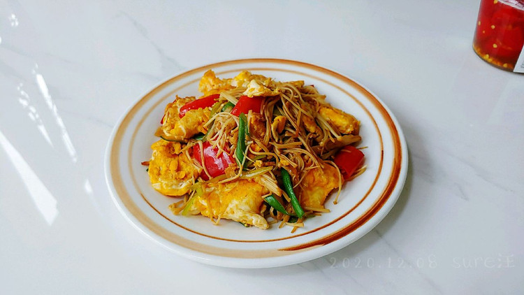 葱油冬菇泡椒蛋的做法