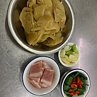 酱油焖鲜笋的做法图解1