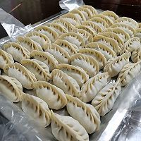 冬至饺子走起（香菜肉馅柳叶饺和鸡蛋韭菜虾仁饺）的做法图解12