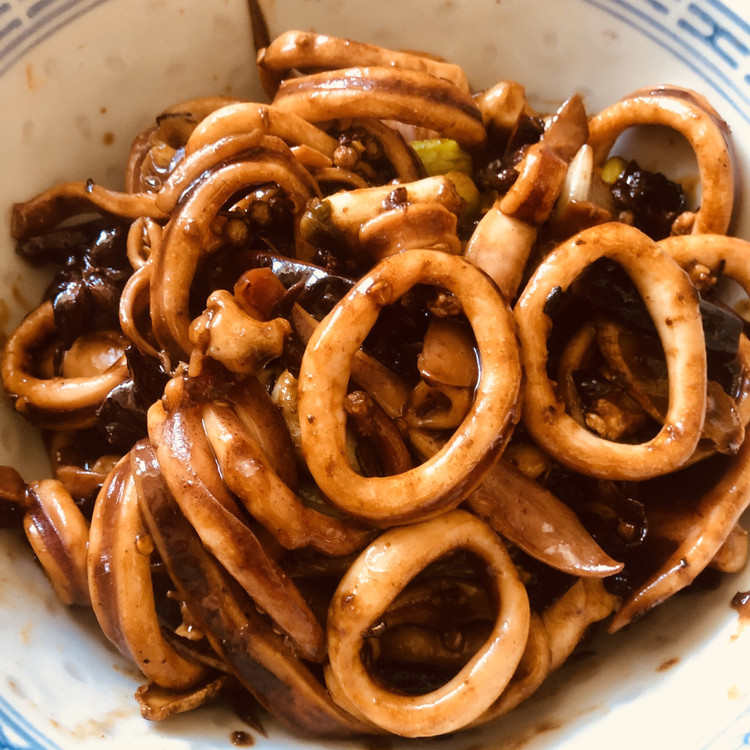 周黑鸭版——卤鱿鱼的做法
