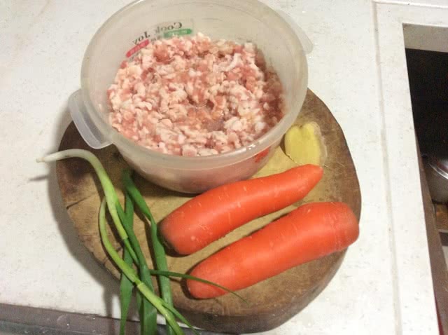 美味肉饼的做法图解1