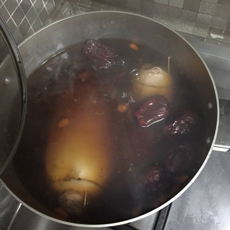 胭脂桂花紫米藕的做法图解3