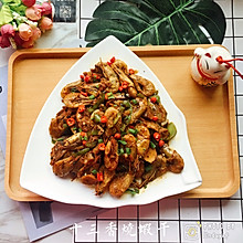 #母亲节，给妈妈做道菜#秘制十三香烧虾干