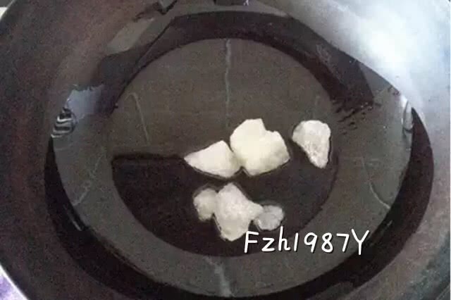 糖醋排骨～不油不腻的做法图解2
